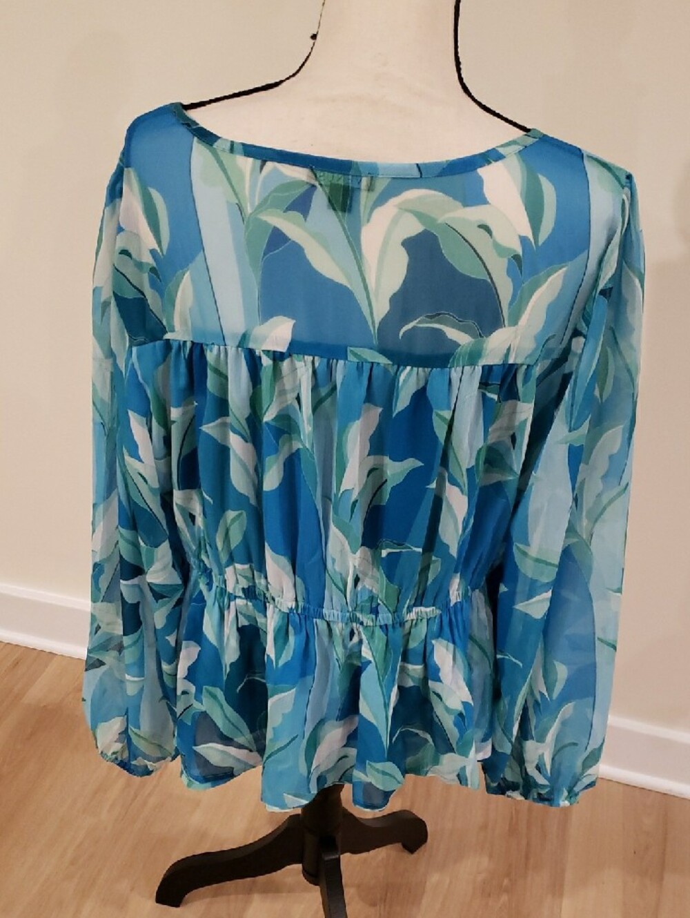 NEW VENUS Blue & Aqua Leaf-Print Sheer Blouse - Picture 4 of 7